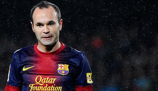 Iniesta, durante un partido con el Barça