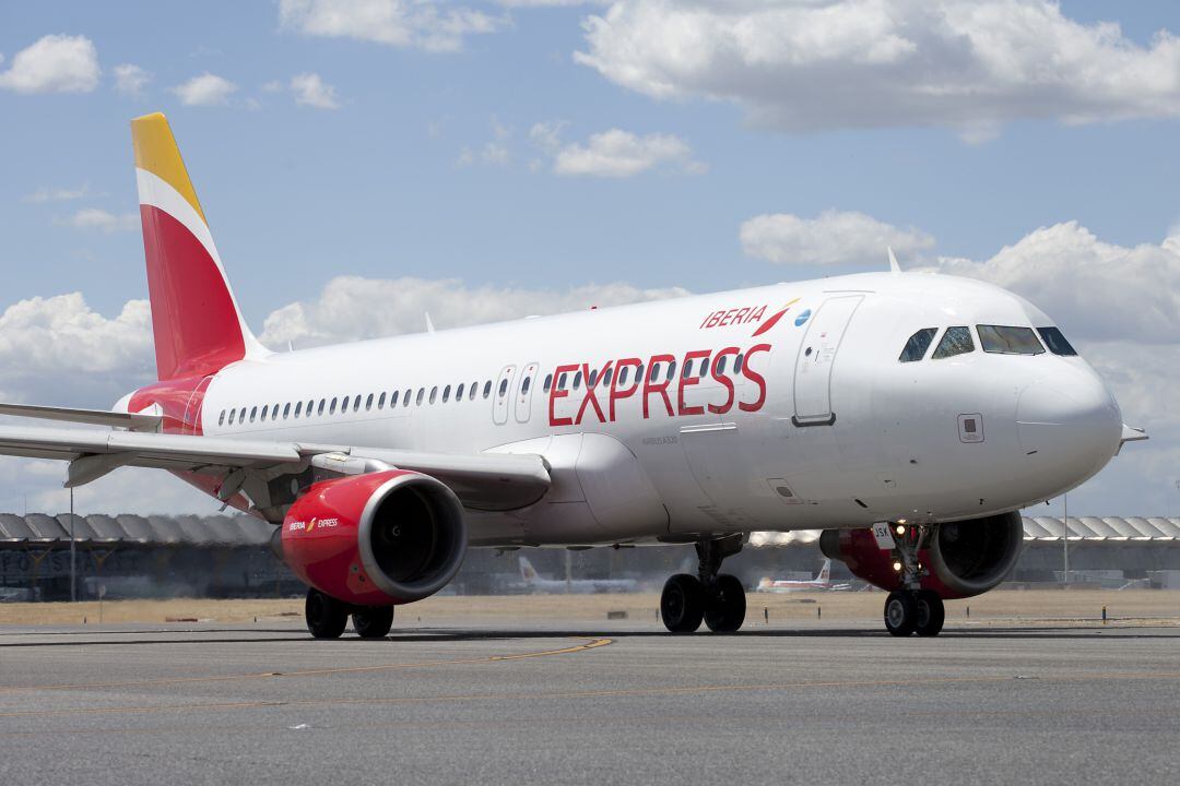 Imagen de archivo de un avión de la compañía Iberia Express