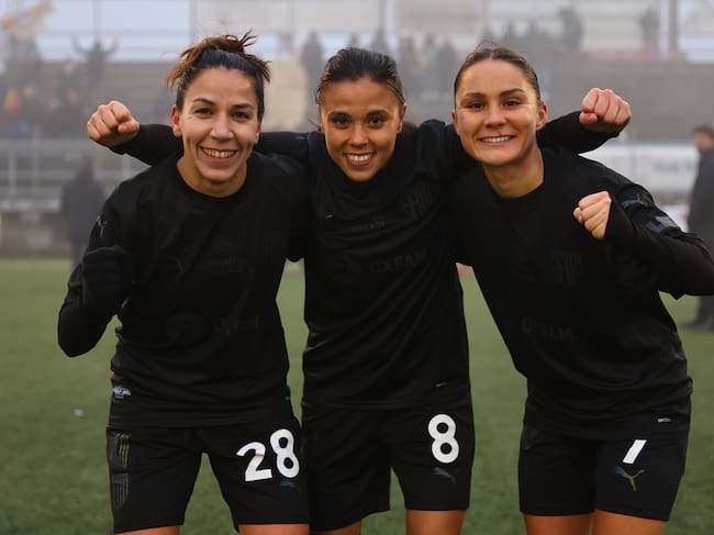 BRESCIA, ITALY - DECEMBER 15: (L-R) Zhanna Ferrario of Parma Calcio 1913, Giada Pondini of Parma Calcio 1913 and Iris Madeleine Rabot of Parma Calcio 1913 celebrate victory after the Serie B Women match between Brescia and Parma Calcio on December 15, 2024 in Brescia, Italy. (Photo by Luca Amedeo Bizzarri - Parma Calcio 1913/Parma Calcio 1913 via Getty Images)