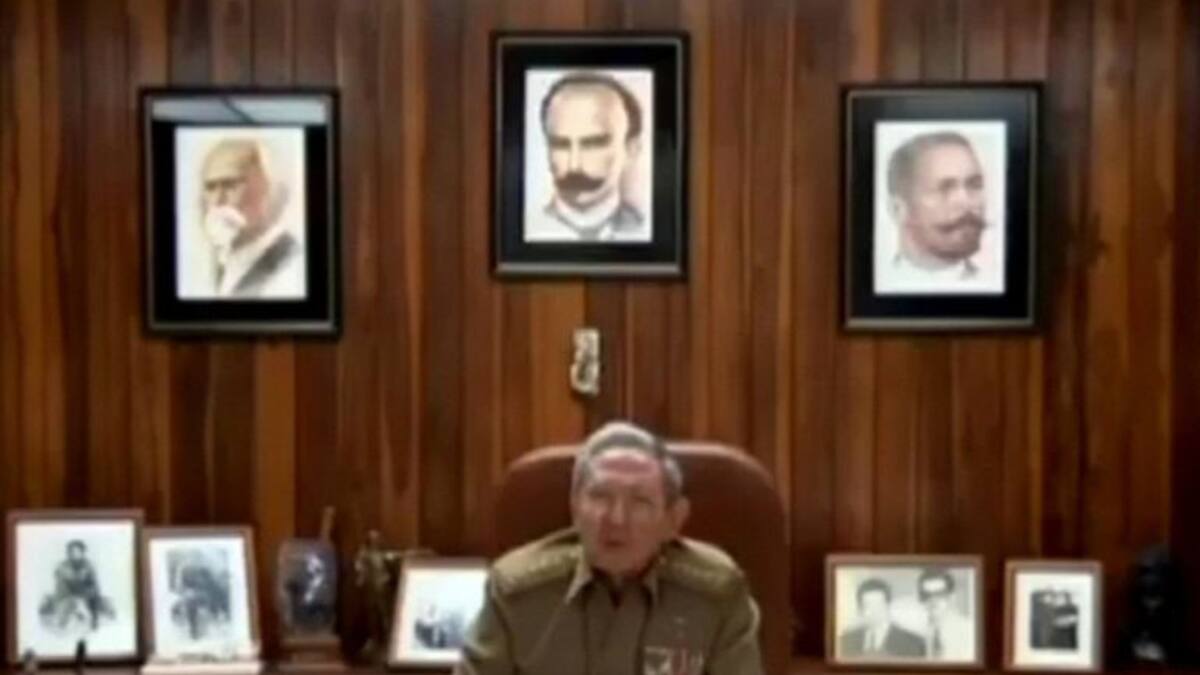 Raúl Castro anuncia el fallecimiento de su hermano Fidel