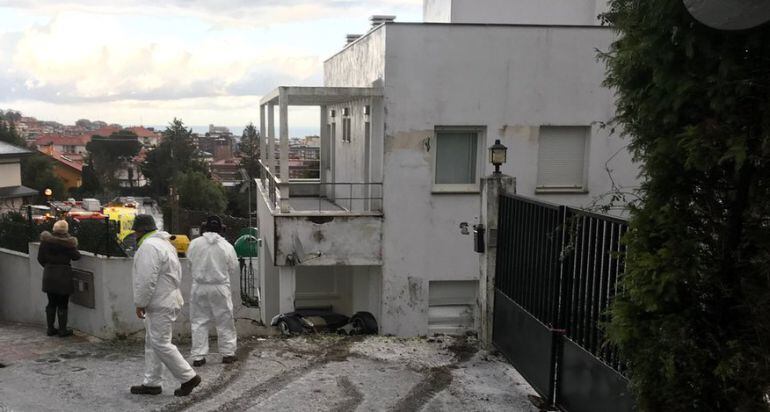 El granizo hizo que el conductor perdiera el control del coche.