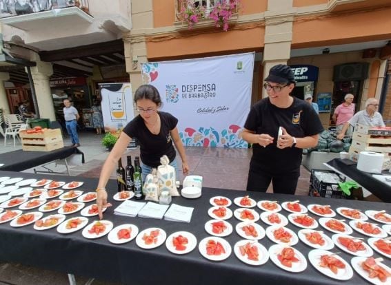 La iniciativa Sábados con sabor se celebra en la Plaza del Mercado