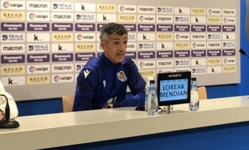 Imanol responde a las preguntas de los medios en Zubieta