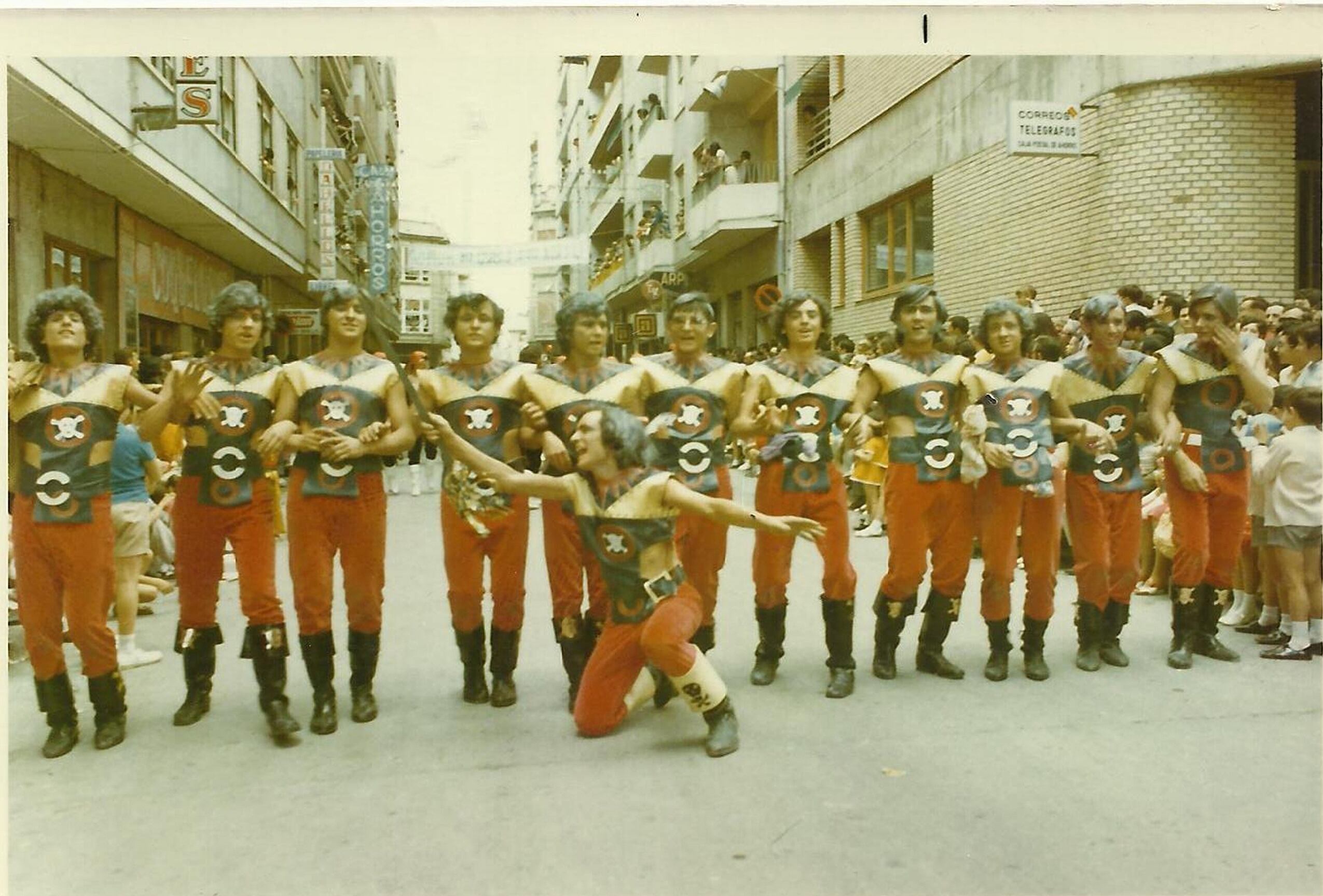 Escuadra Requena, fundada en 1965.