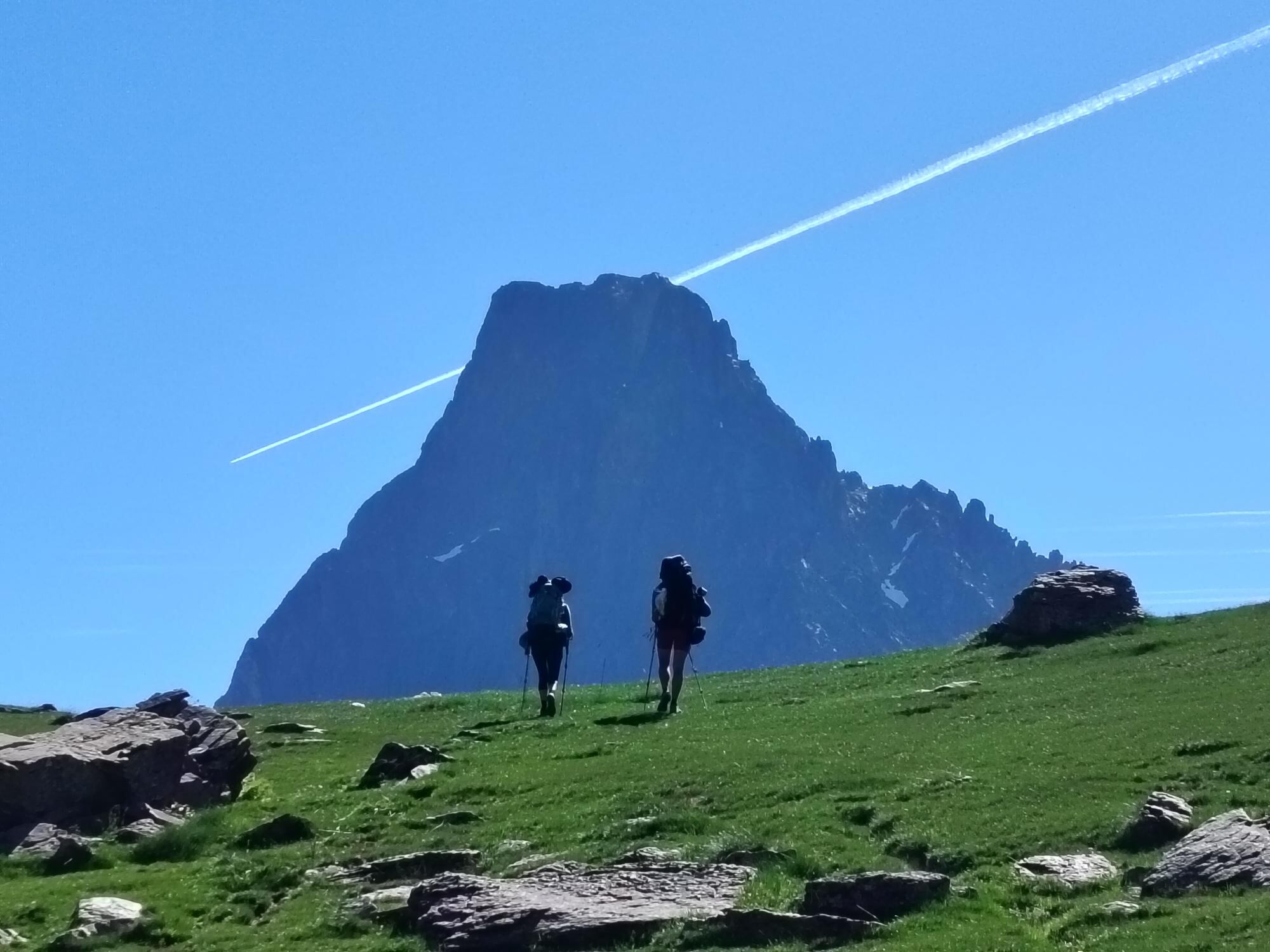 Las excursiones por las montañas entre las actividades más repetidas en los turistas de Jaca. En la imagen, el pico Midi d&#039;Ossau