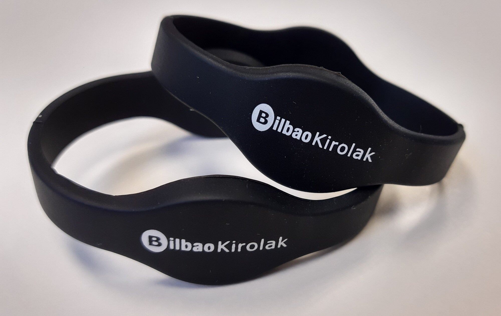 Imagen de las pulseras de Bilbao Kirolak.
AYUNTAMIENTO DE BILBAO
02/05/2022