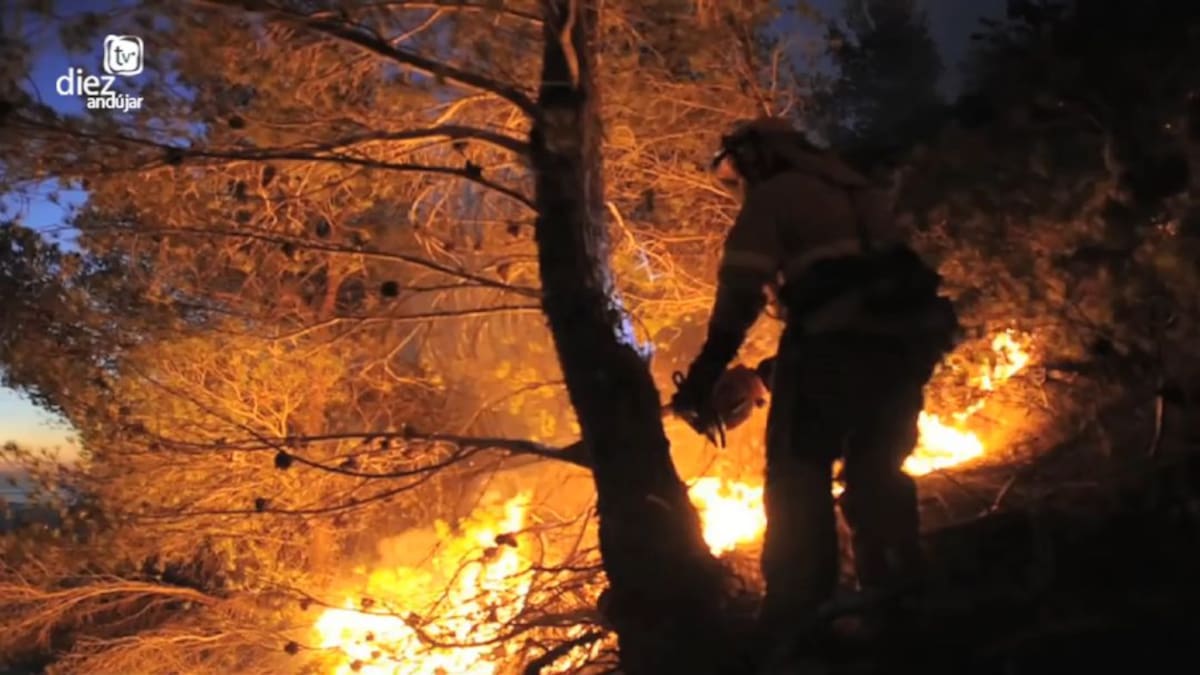 La colaboración de los vecinos, fundamental para la lucha contra incendios forestales