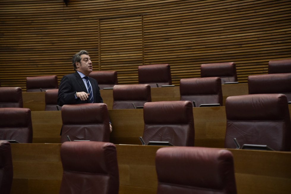 José María Llanos, Síndic de Vox en Les Corts