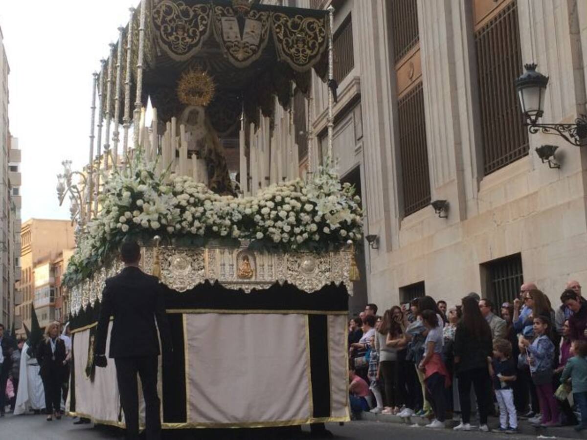 La Procesión del Santo Entierro marca el Viernes Santo en Albacete