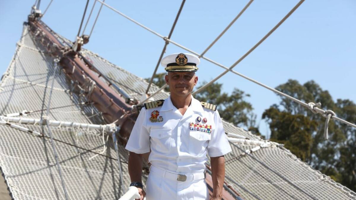 El Comandante de Elcano denuncia la "falta de rigor" de los que atribuyen a Portugal la gesta de la primera vuelta al mundo