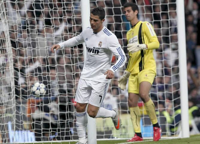 El delantero portugués del Real Madrid Cristiano Ronaldo, instantes después de marcar su gol al Murcia en la Copa