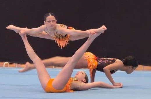 El Club Stella Maris brilla en el Open Madrid Acro con seis medallas.