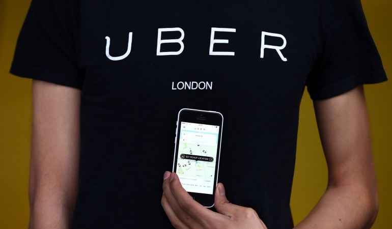 Uber pierde su licencia para operar en Londres.