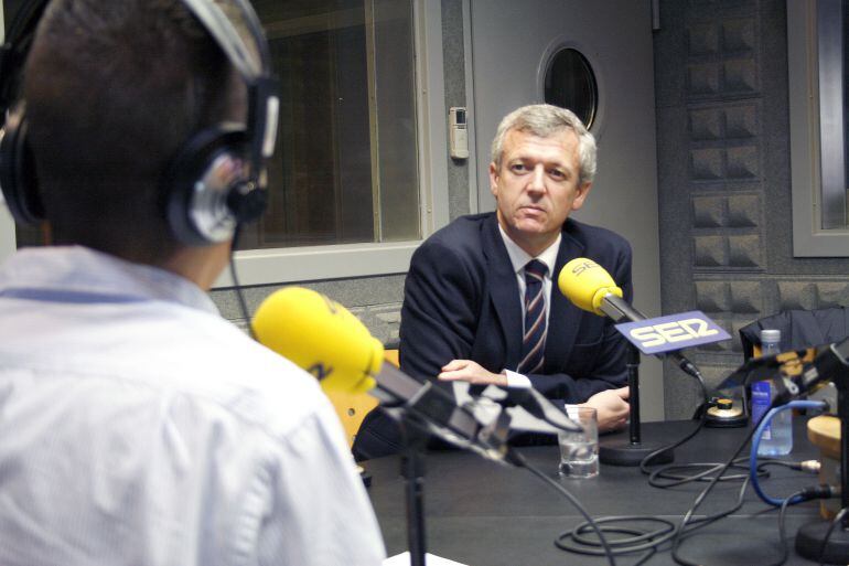 El vicepresidente de la Xunta pasó por Radio Vigo