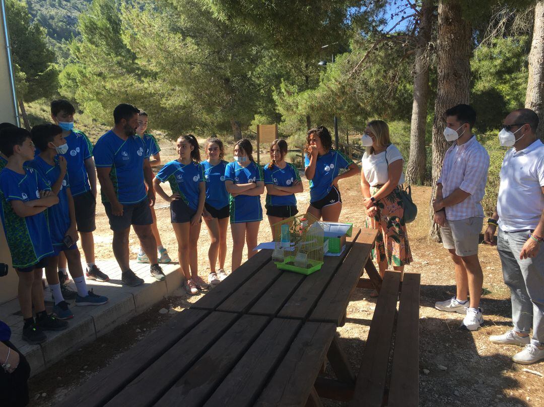 Los Jóvenes de Petrer aprenden a respetar el medio ambiente