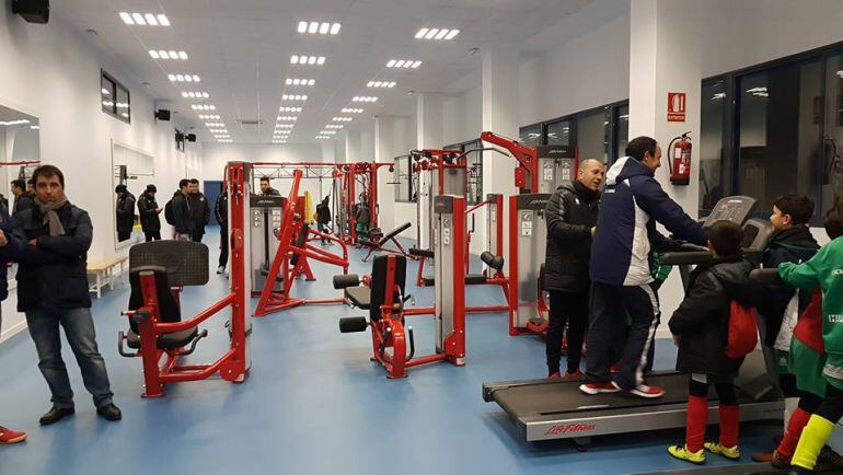 Instalaciones del Gimnasio Fitness Municipal en el Complejo Polideportivo &#039;Antonio Cruz&#039;