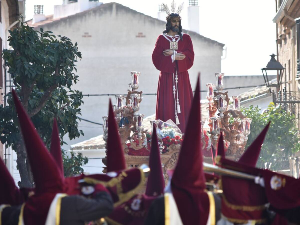 Linares afronta un histórico Jueves Santo sin procesiones en la calle
