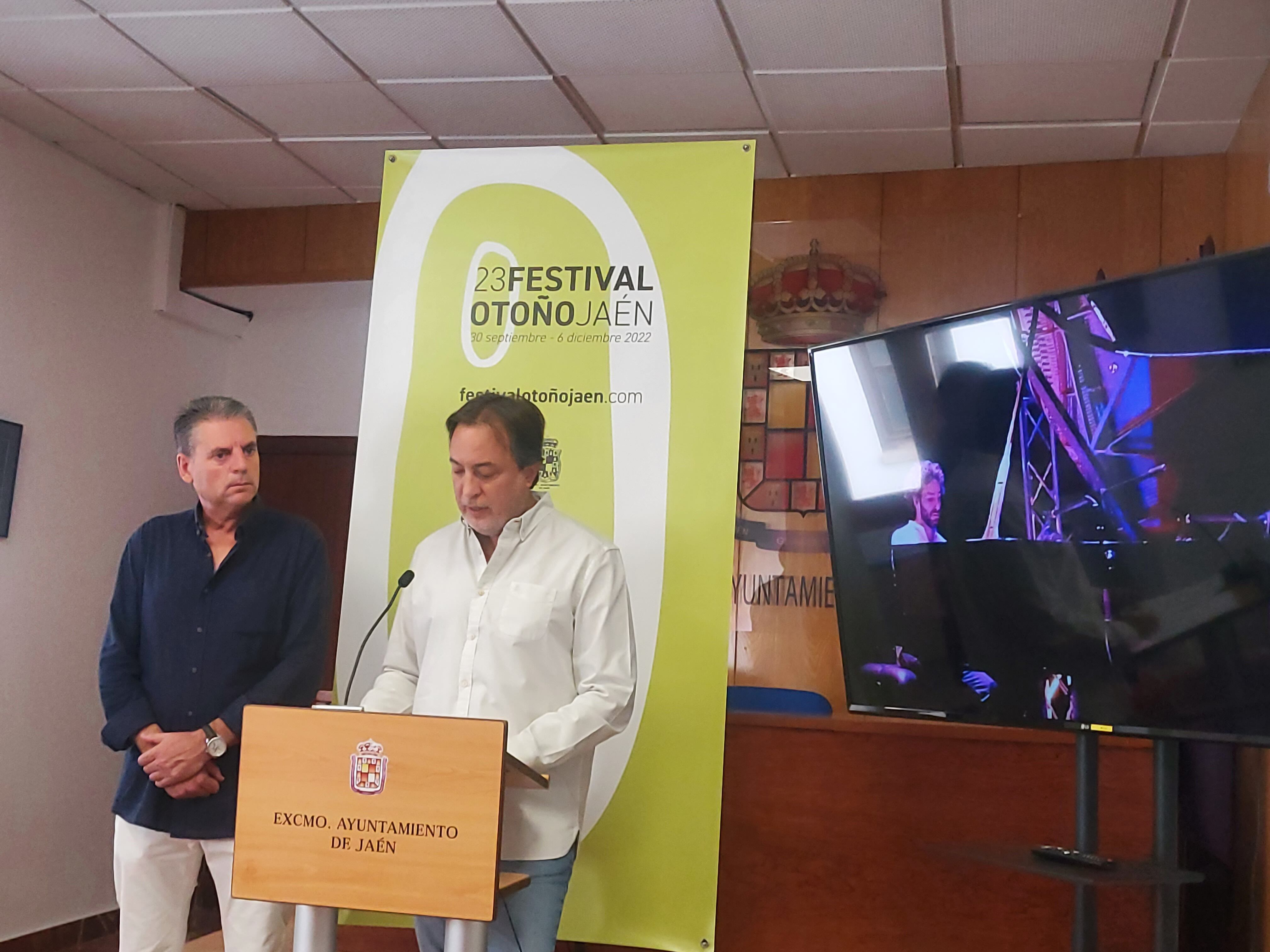 Ángel Vera y José Manuel Higueras en la presentación del festival.