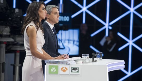 Ana Pastor (laSexta) y Vicente Vallés (Antena 3) moderaron &#039;El debate decisivo&#039;