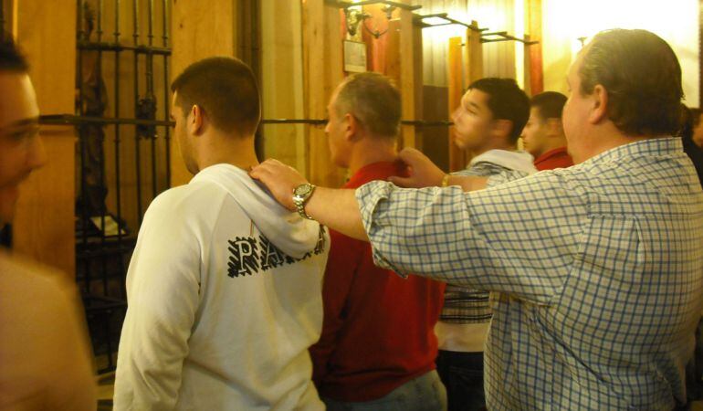 Imagen de archivo del Bibi igualando a los hombres de su cuadrilla