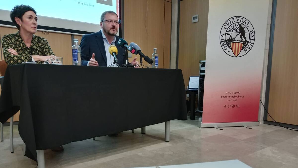 La Obra Cultural Balear reitera al Govern su petición de destinar parte de la ecotasa al fomento del catalán