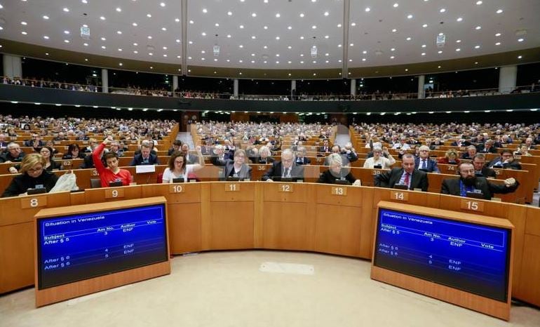 Vista general del hemiciclo durante una sesión del Parlamento Europeo.