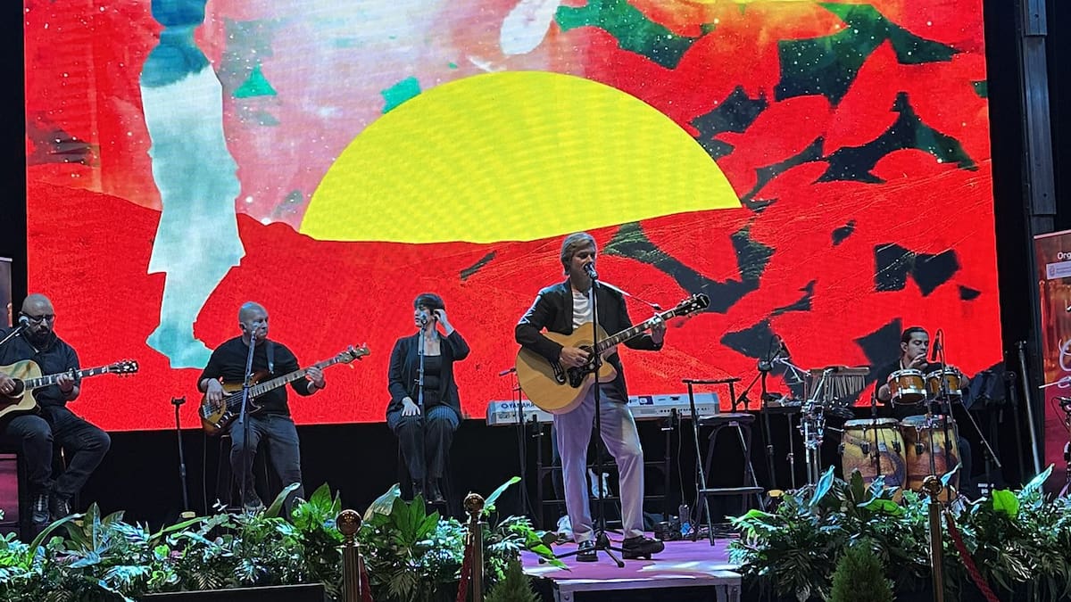 II Gala del Comercio: Baute pone a los negocios de Ponferrada "colgando en tus manos"