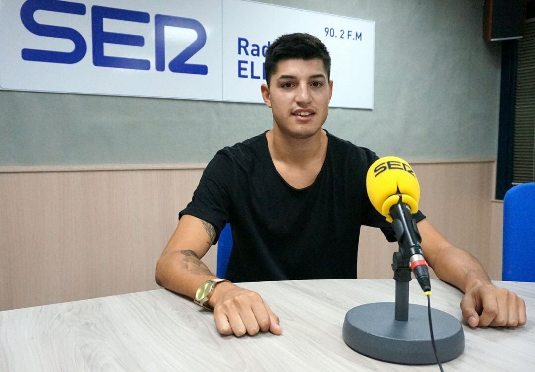 Mati No Garbarino se ha despedido de la afición del C. D. Eldense