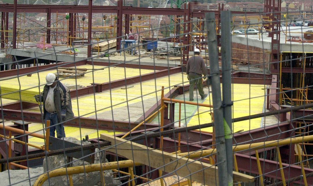 Los empresarios piden al Gobierno que no se tomen medidas desde la improvisación