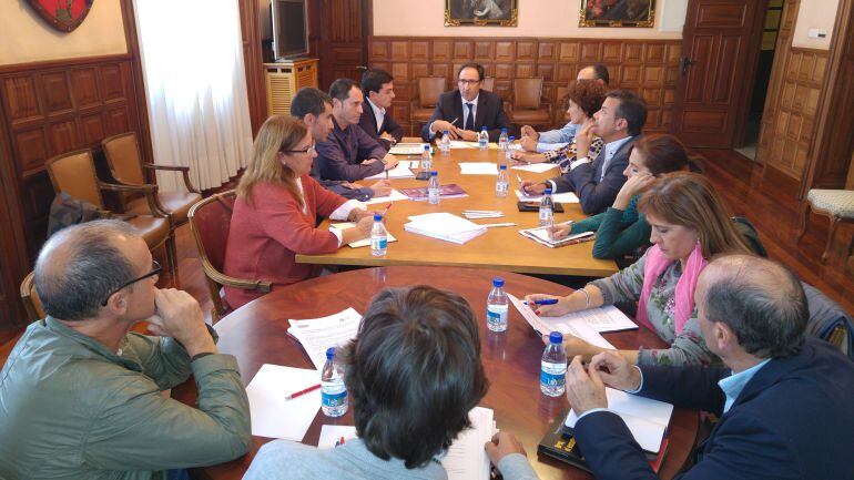 Reunión constitutiva de la Mesa Local por el Empleo.