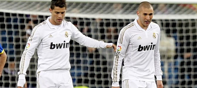 Cristiano y Benzema durante un partido