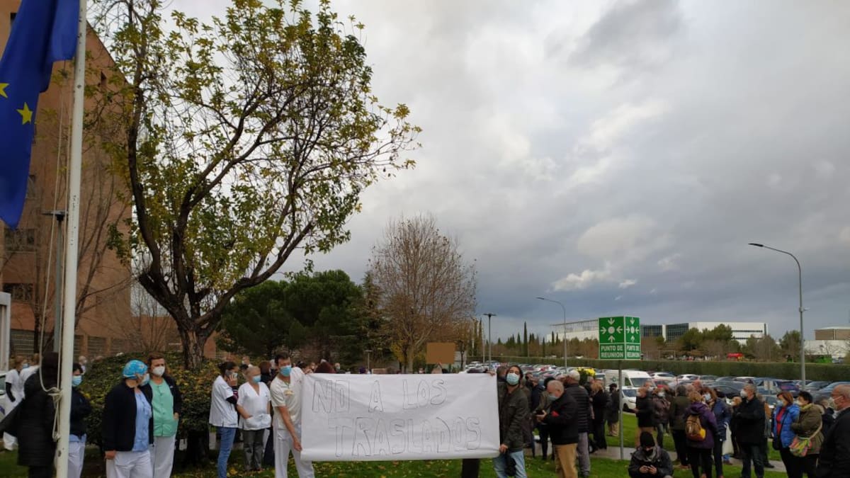35 sanitarios del Hospital Príncipe de Asturias serán trasladados forzosamente al Isabel Zendal