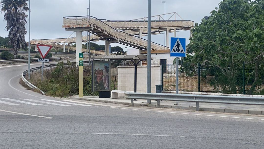 Parada de autobús en Taraguilla.