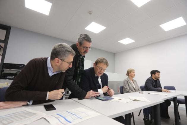 El president de la Generalitat, Ximo Puig, visita la sede del 112 Emergencias de la Comunitat Valenciana