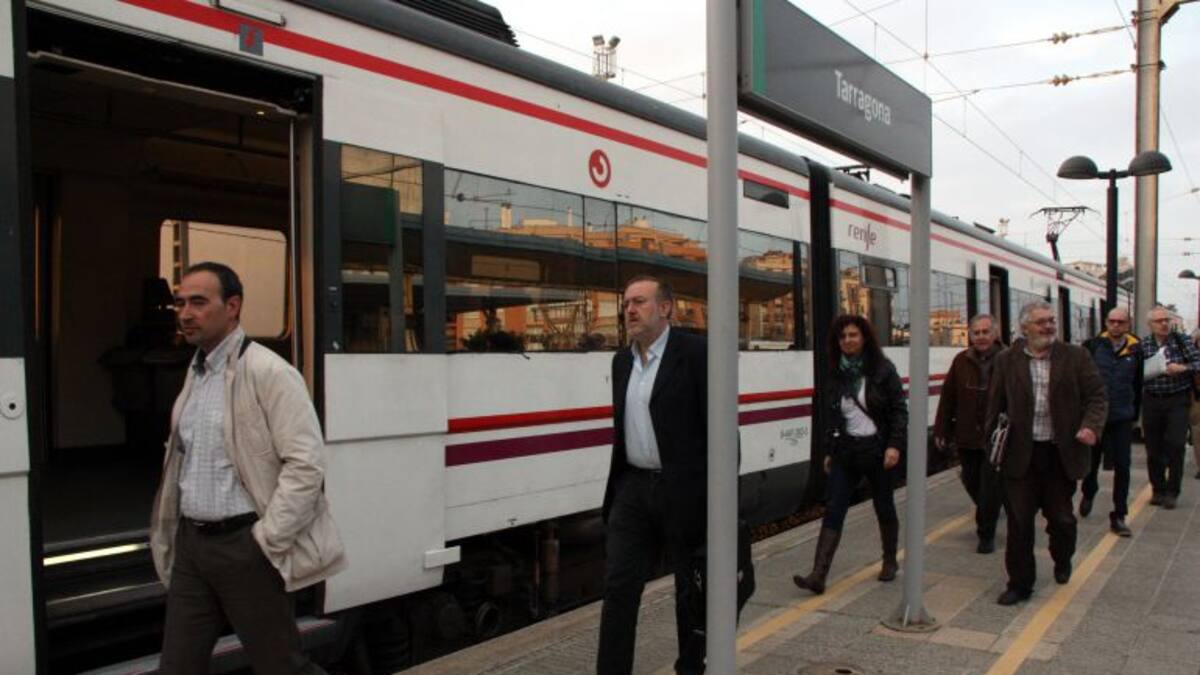 L'arribada de l'alta velocitat a les estacions urbanes, suspesa a l'aire