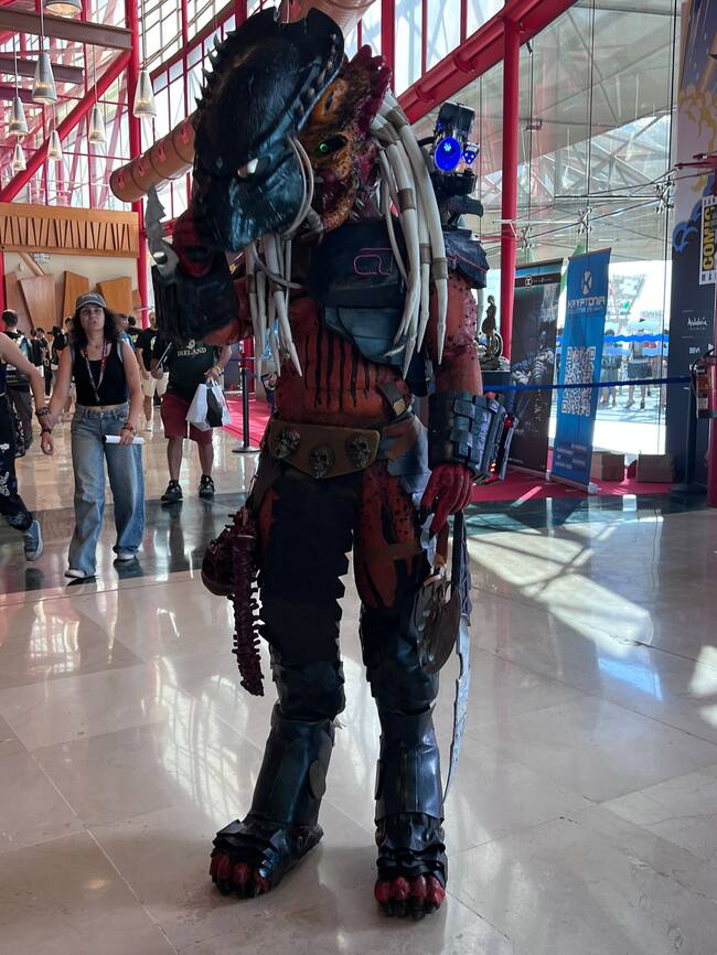 Cosplay Predator