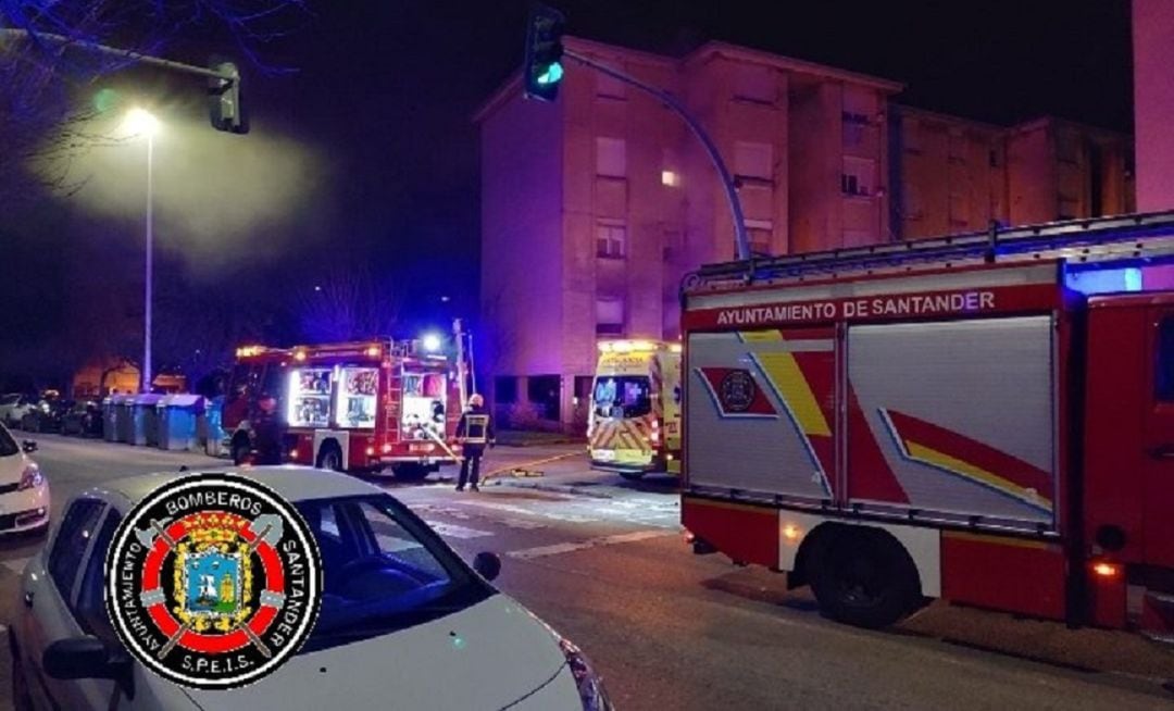 El incendio se ha originado en la habituación en la que se encontraba la mujer que ha resultado herida grave.