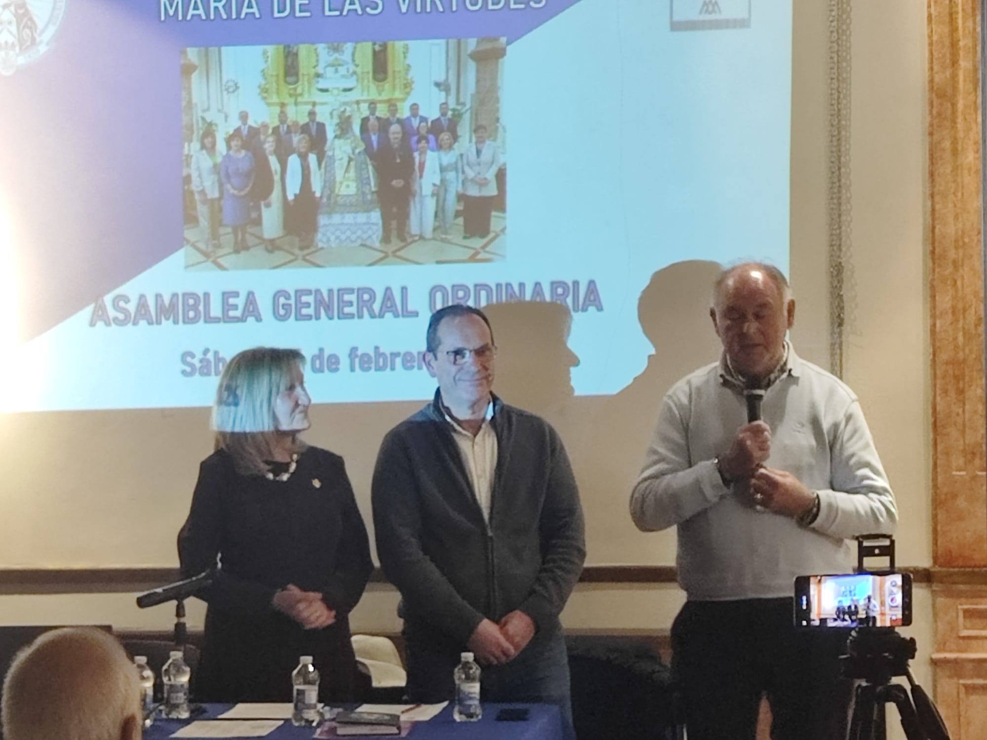 Manolo Muñoz toma la palabra