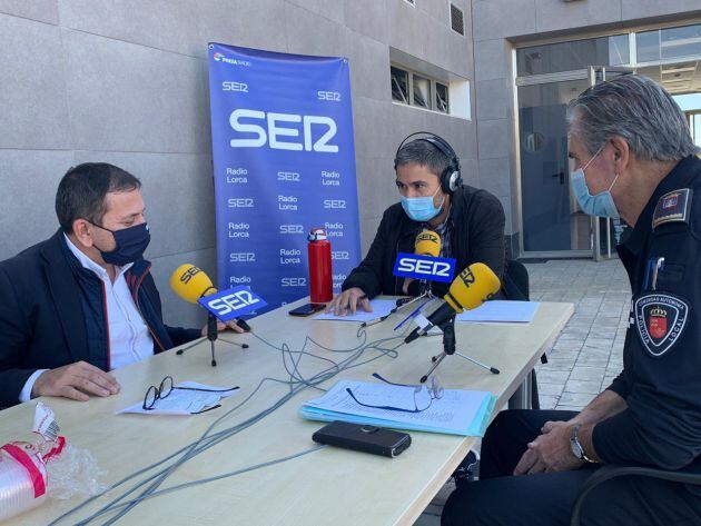 José Luís Ruíz Guillén, concejal de Seguridad Ciudadana, y José Antonio Sansegundo, jefe de la Policía Local de Lorca, en el programa 'Hoy por Hoy'