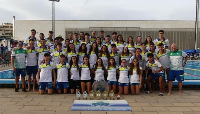 Mairena Natación, triunfadores del Campeonato de Natación absoluto en júnior y sénior