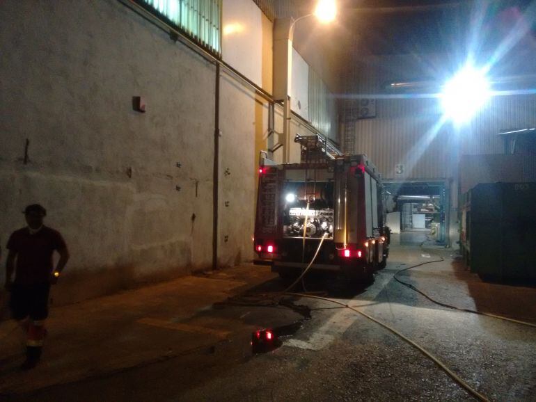 Intervención de los bomberos del parque de Tafalla en Pelzer