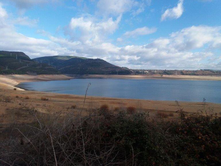 Embalse de Bárcena