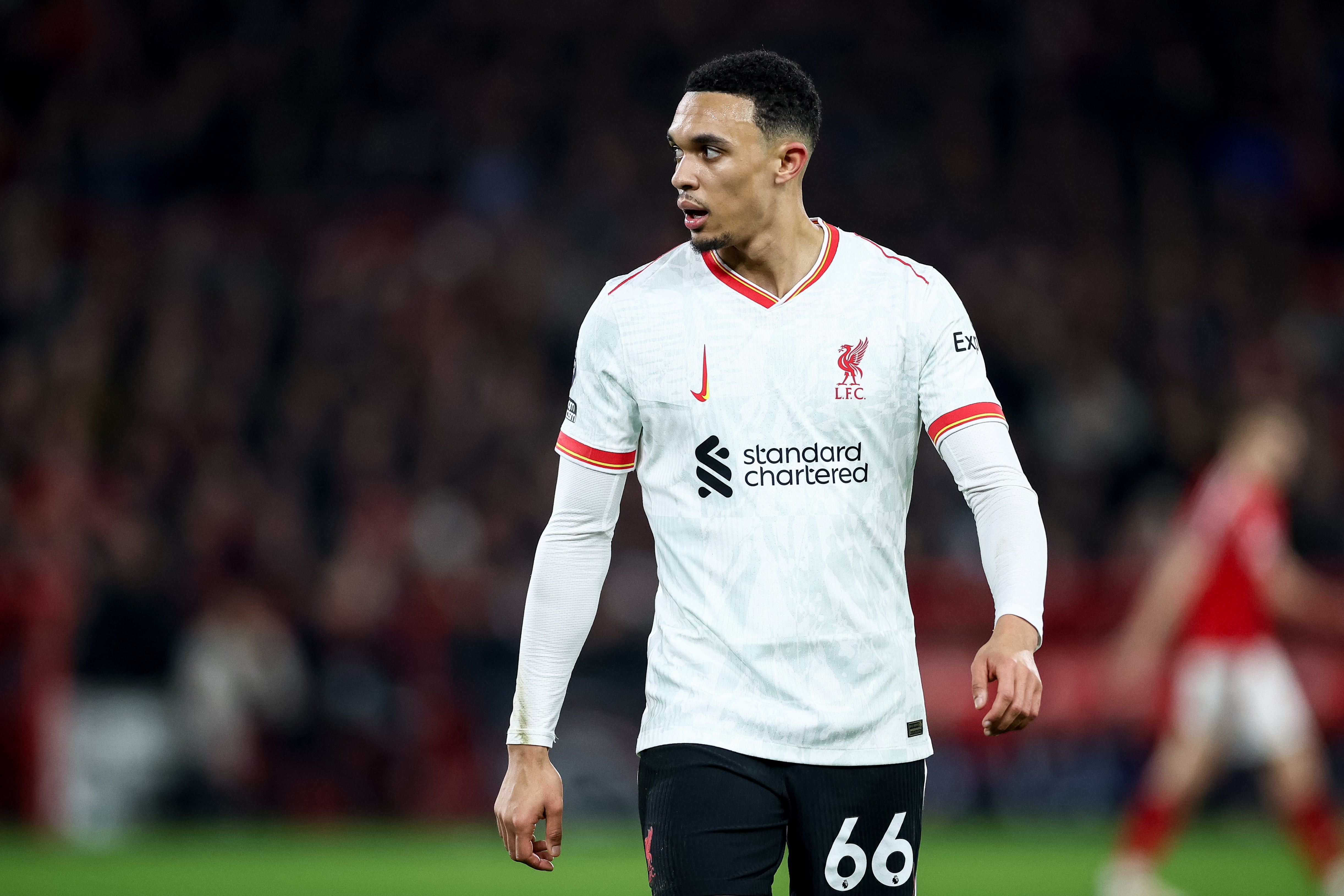 Tren Alexander-Arnold en un partido con el Liverpool