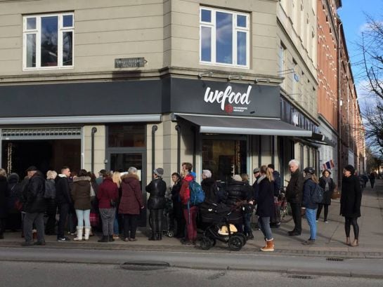 WeFood abrió sus puertas el pasado lunes, 22 de febrero, y desde entonces ha contado con colas permanentes en la puerta.