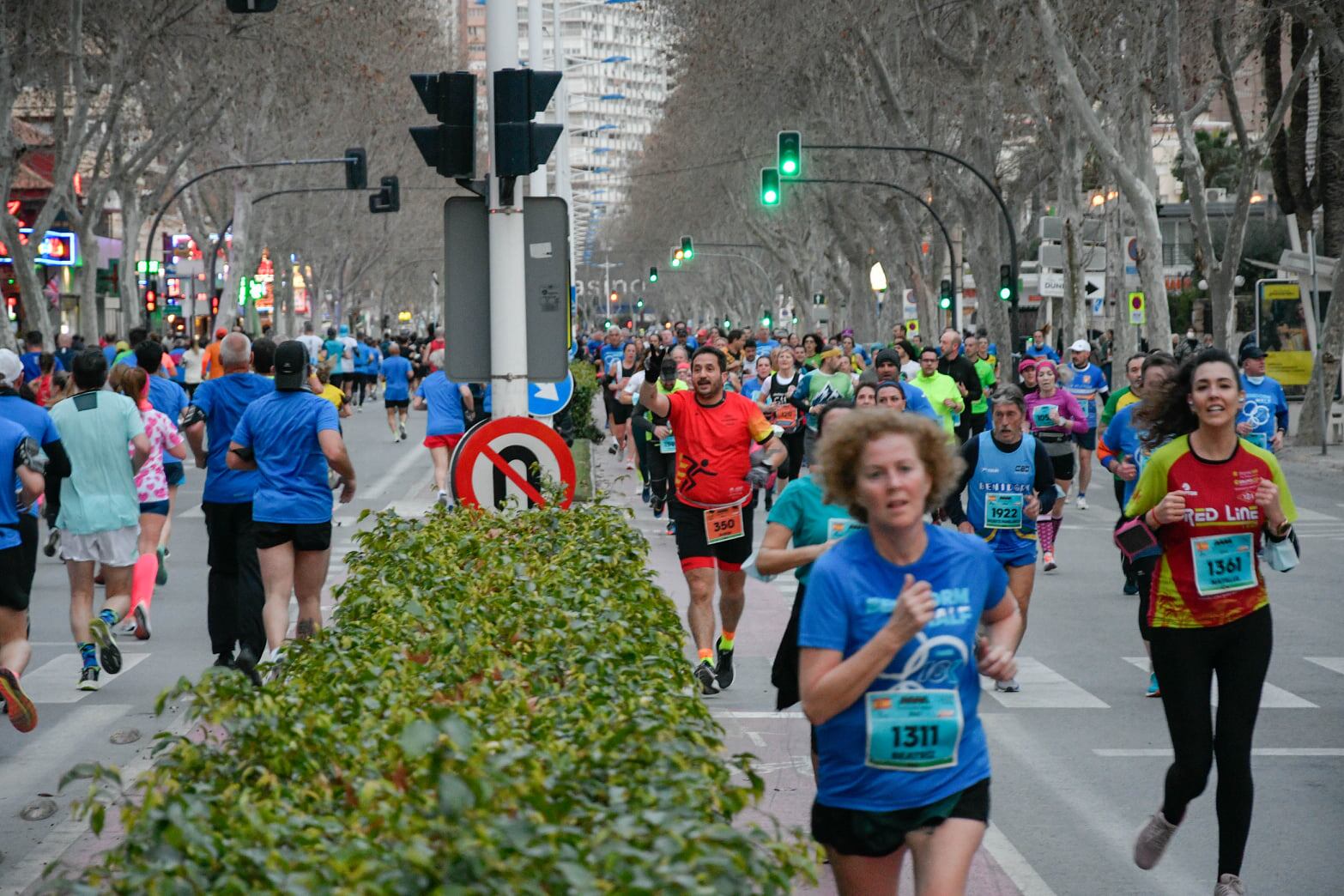 La Benidorm Half volverá a llenar de atletas las calles de la ciudad