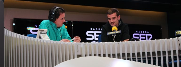 El delantero francés del Atlético ha pasado por &#039;El Larguero&#039; para hablar del derbi dos días antes del partido del Bernabéu