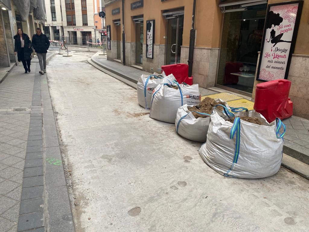 Calle Fray Luis de León, en Valladolid, en obras