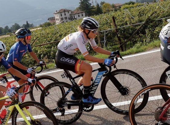 Sara Martín con los colores de la selección nacional