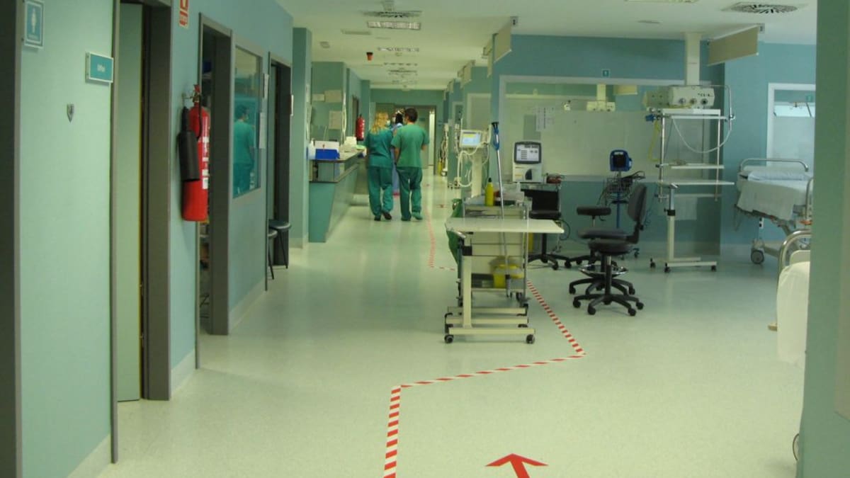 "La mejor medida es hacer autoconfinamiento": el consejo del director del hospital Clínico de Zaragoza