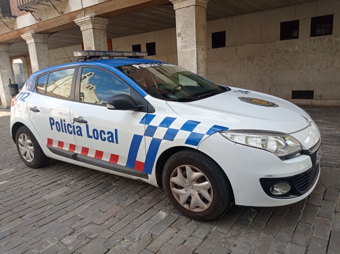 Policía Local ha intervenido junto a Bomberos para sofocar varios incendios de contenedores en la ciudad